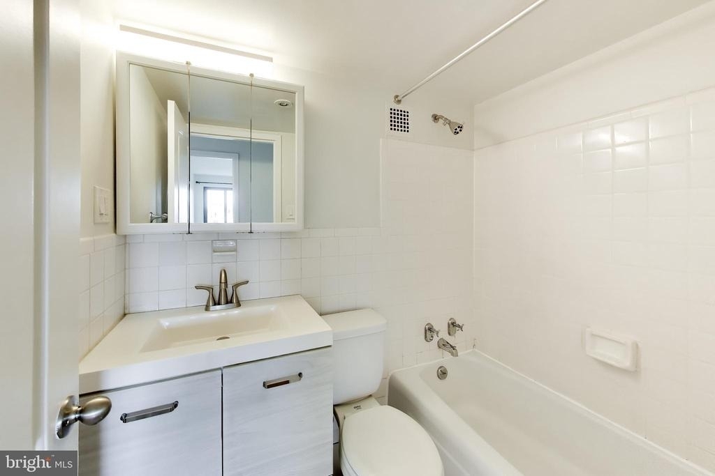 1816 New Hampshire Avenue Nw - Photo 12