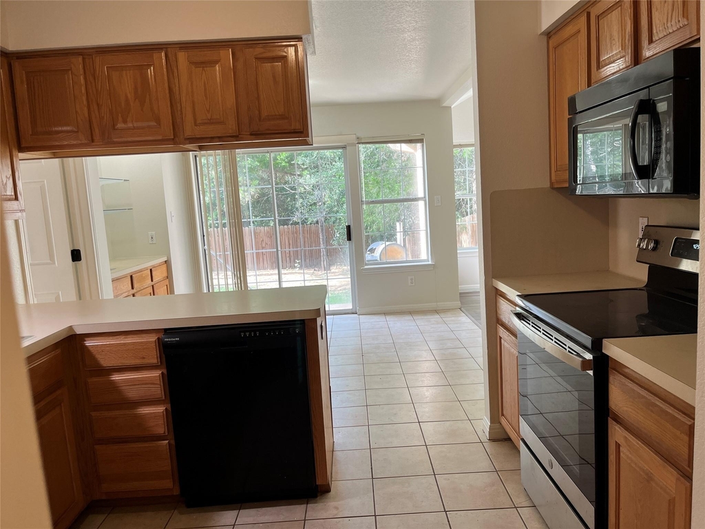 394 Tahitian Dr - Photo 5