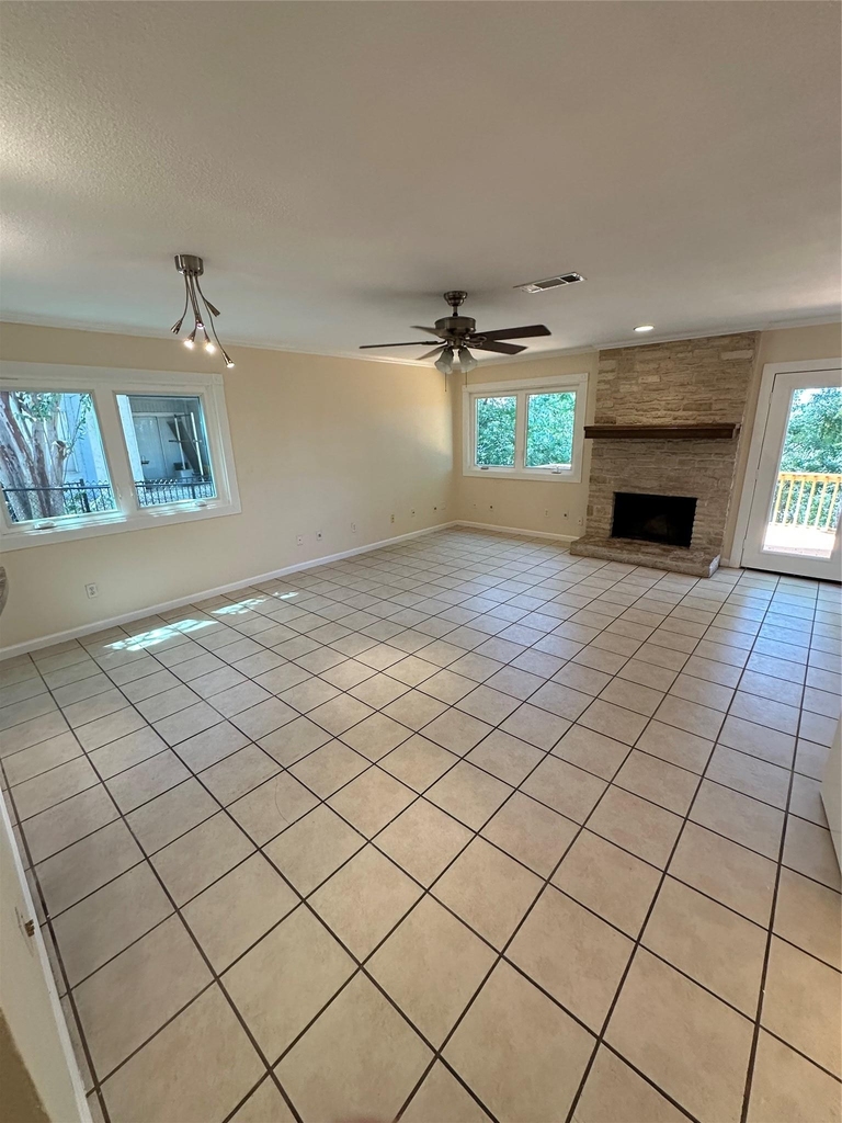 3529 North Hills Dr - Photo 2