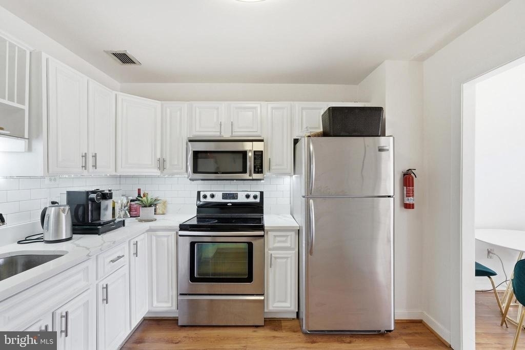955 26th Street Nw - Photo 10