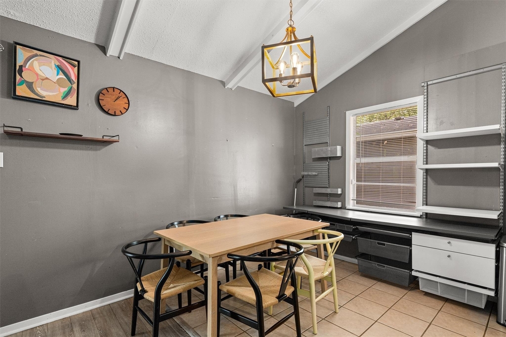 1182 Angelina St - Photo 7