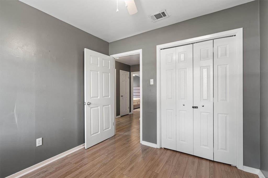 1182 Angelina St - Photo 16