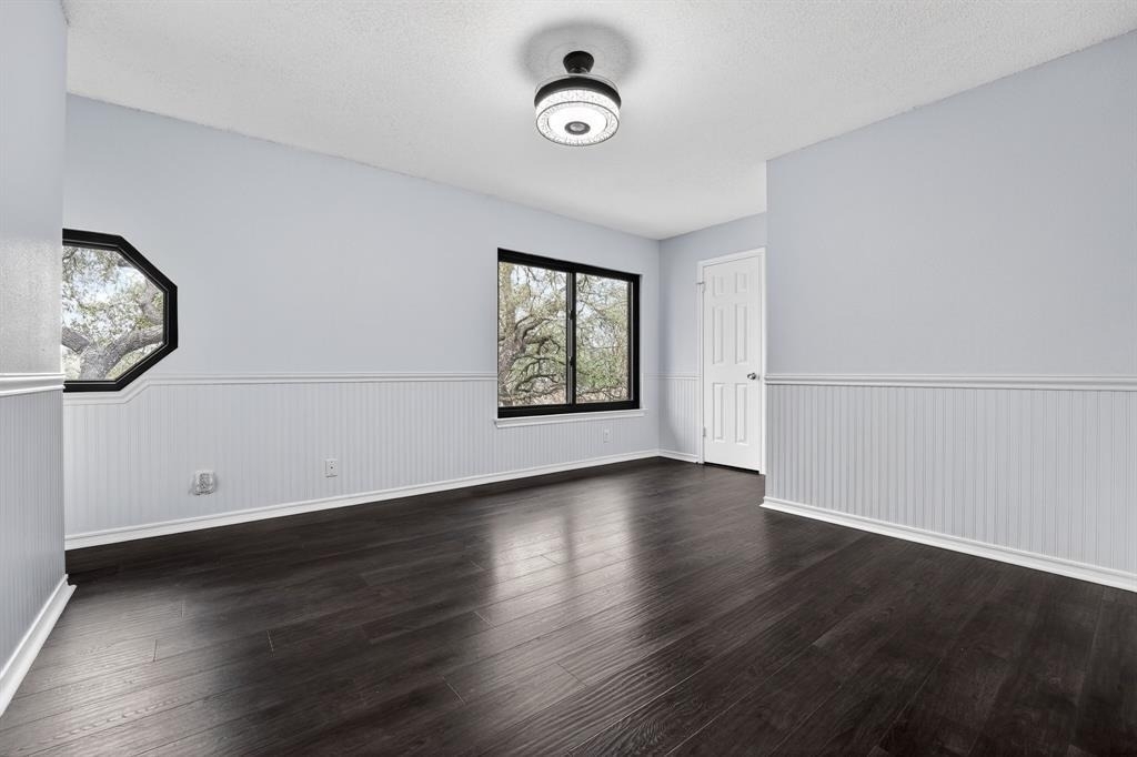 8409 Nairn Dr - Photo 15