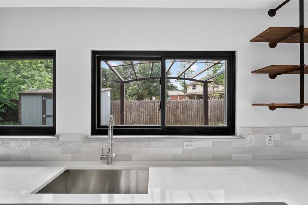 8409 Nairn Dr - Photo 8