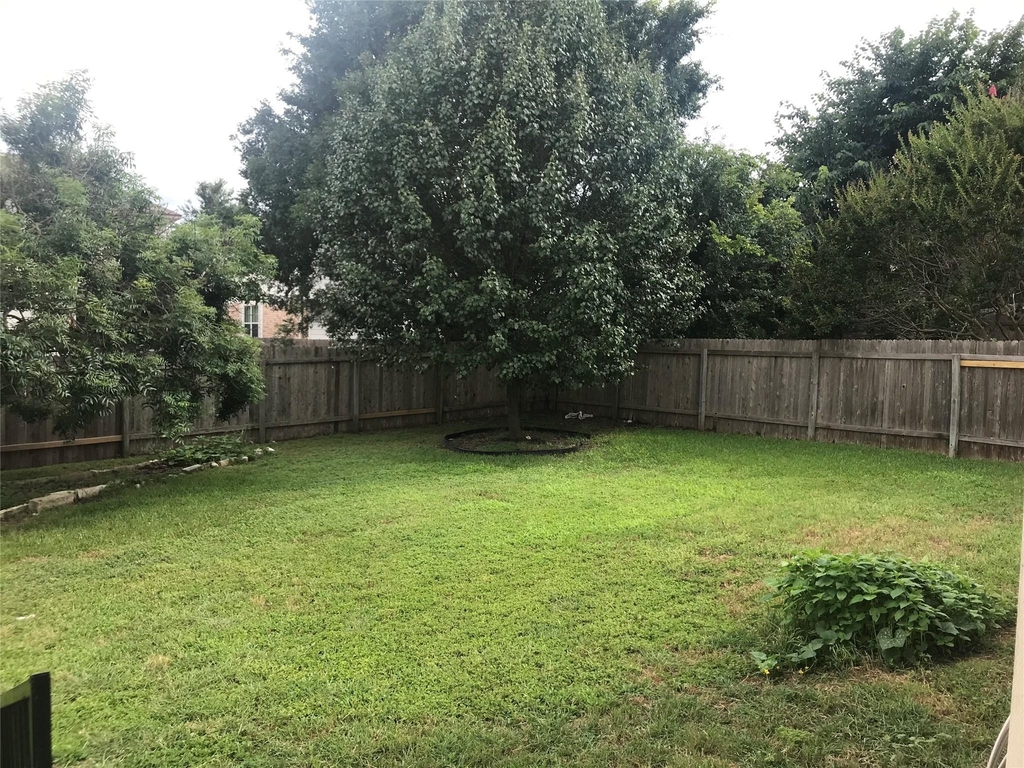 11321 Fletcher Hall Ln - Photo 24