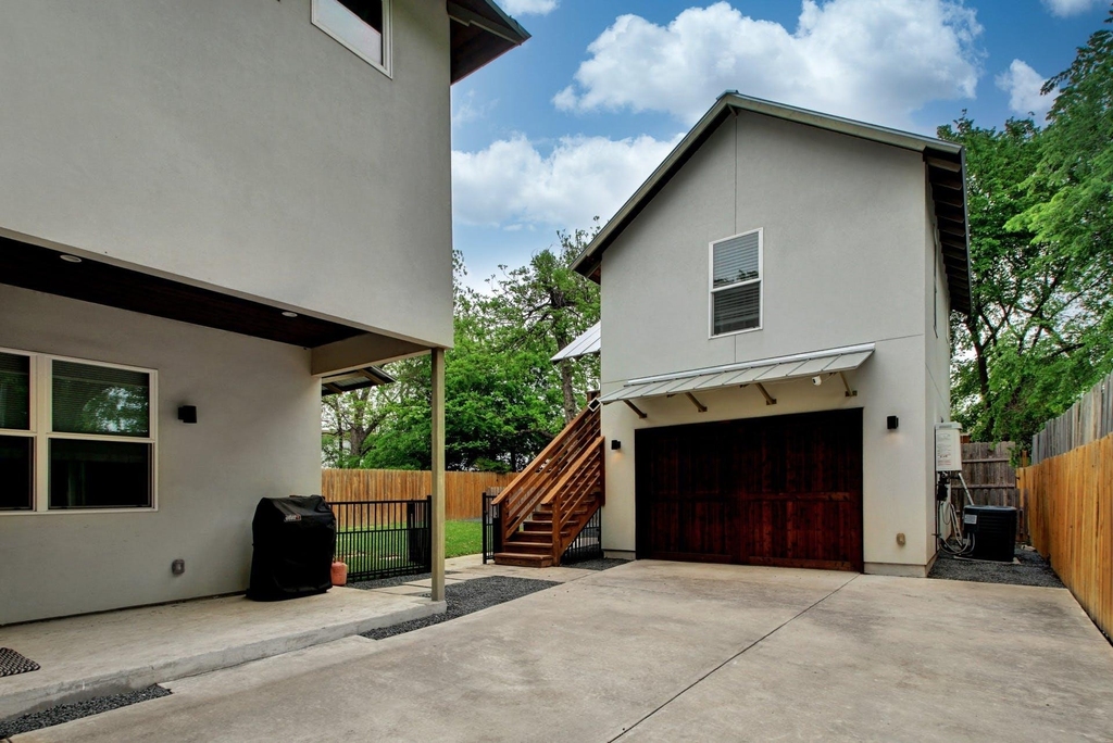 4613 Harmon Ave - Photo 8