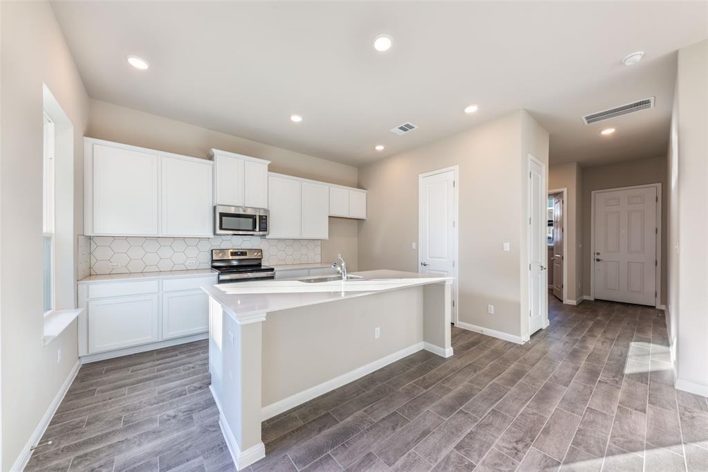 1015 Vista View Dr - Photo 3