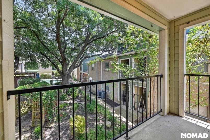 2104 Cullen Ave - Photo 0
