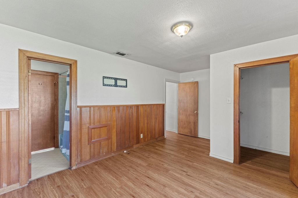 108 W Austin St - Photo 8