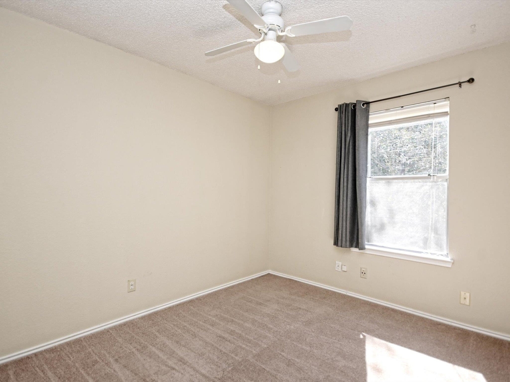 511 Cutty Trl - Photo 17