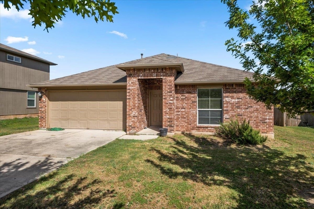 376 Musgrav Ave - Photo 1