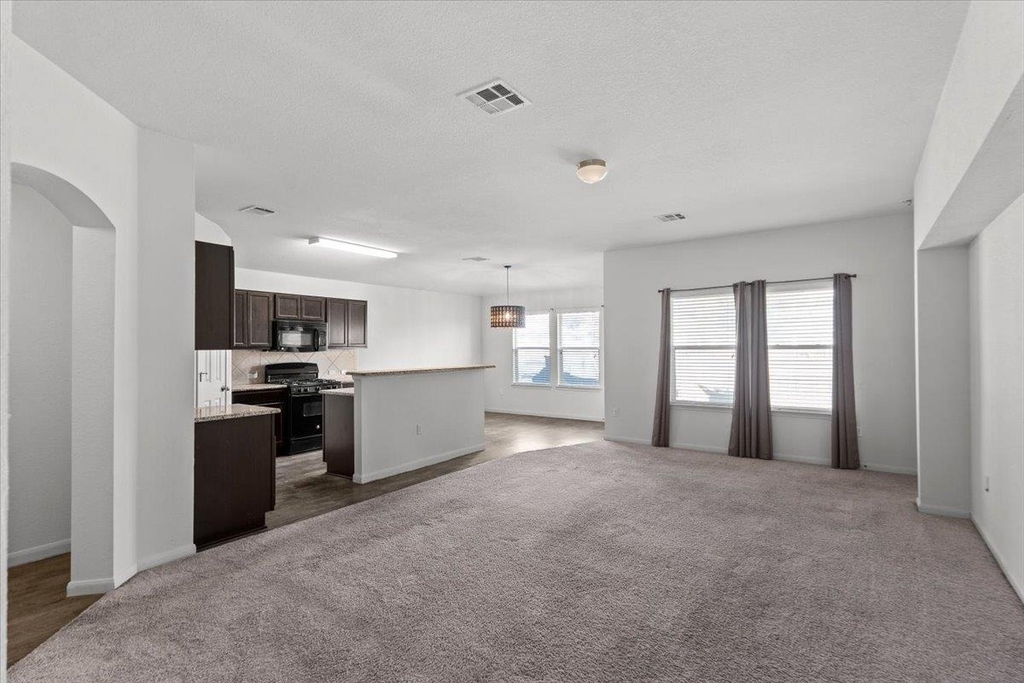 376 Musgrav Ave - Photo 4