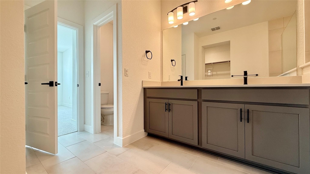 1016 Brickell Loop - Photo 17