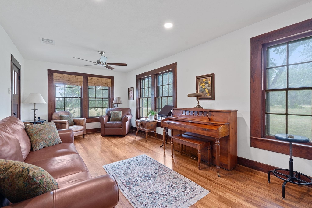 3468 Elder Hill Rd - Photo 3
