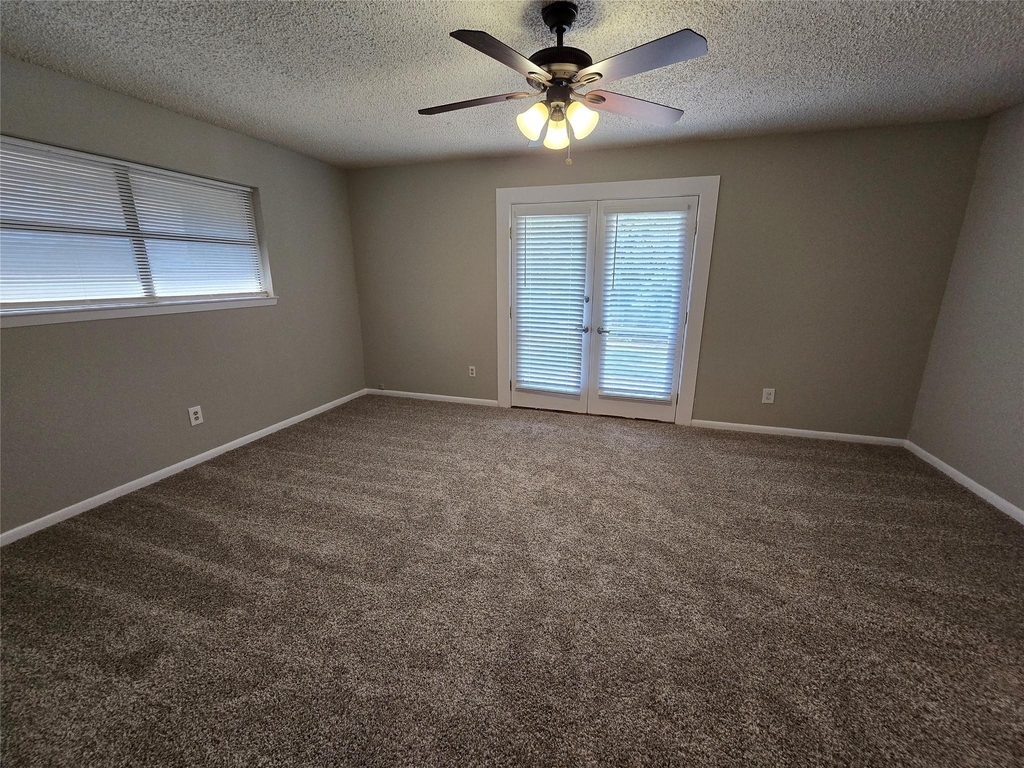 402 Greenwood Dr - Photo 20
