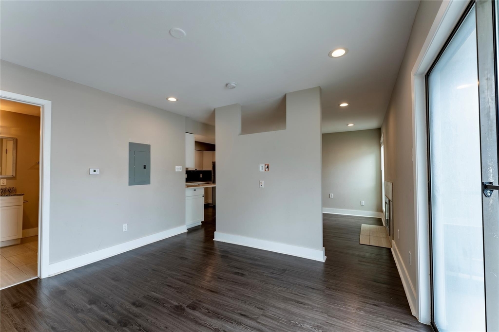 935 La Posada Dr - Photo 14