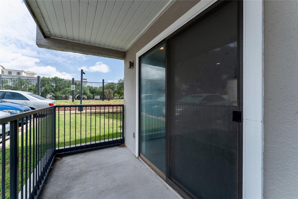 935 La Posada Dr - Photo 20