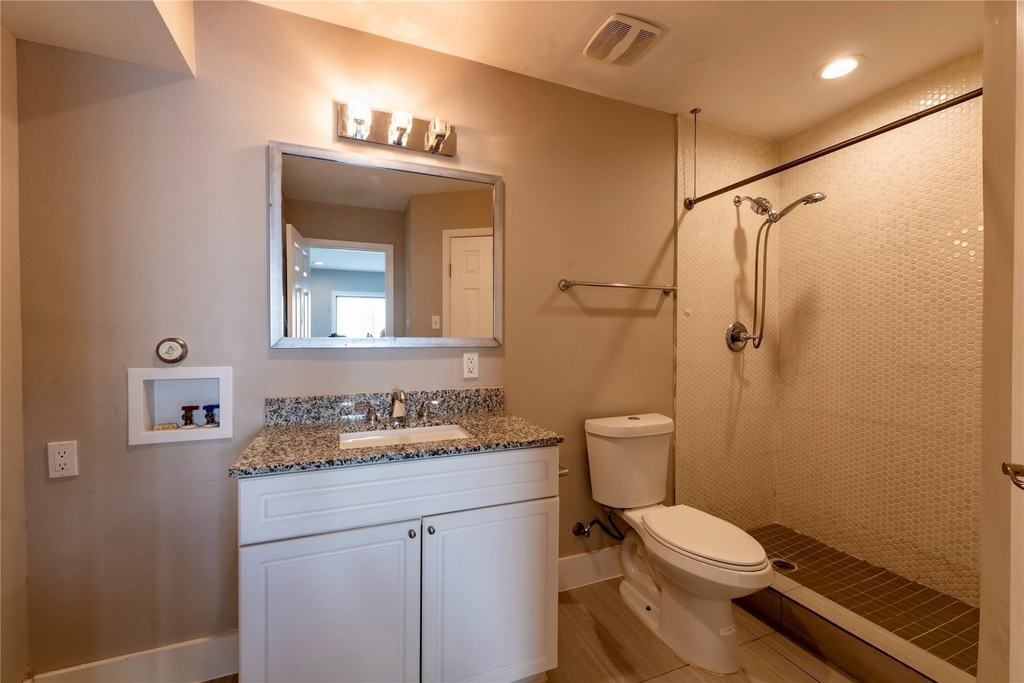 935 La Posada Dr - Photo 17