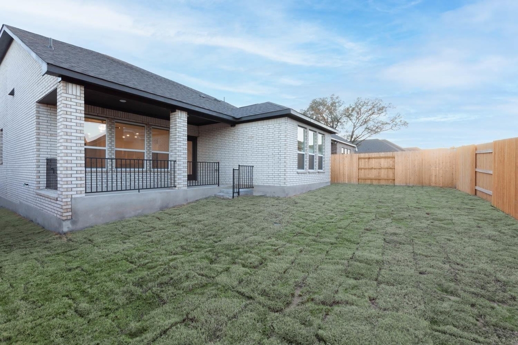 309 Barton Oak Trl - Photo 20