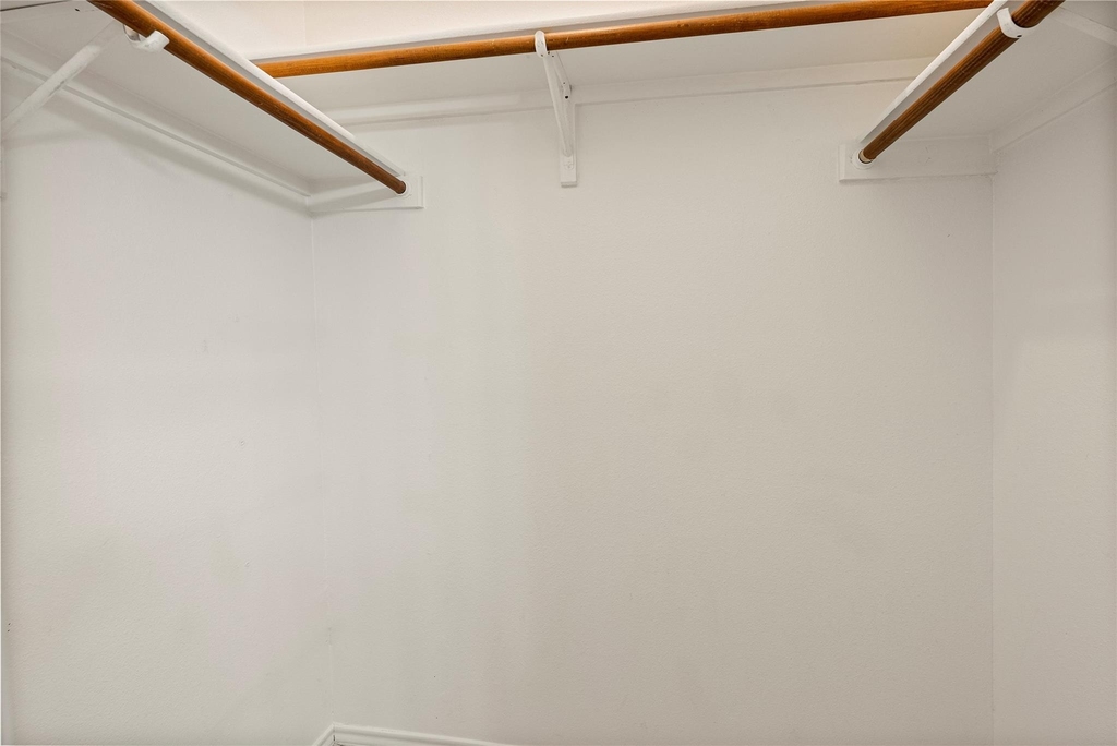 13216 Bennington Ln - Photo 17