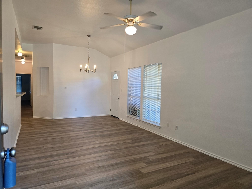 8701 Weiser Dr - Photo 5