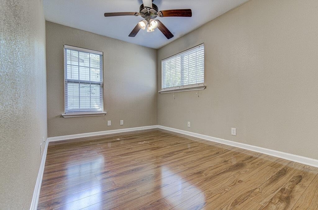 1410 Kamar Dr - Photo 10