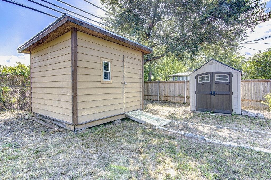 1410 Kamar Dr - Photo 18