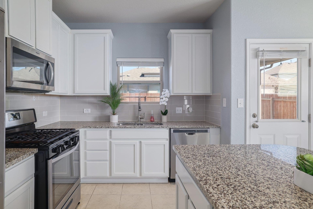 153 Brady Creek Way - Photo 12