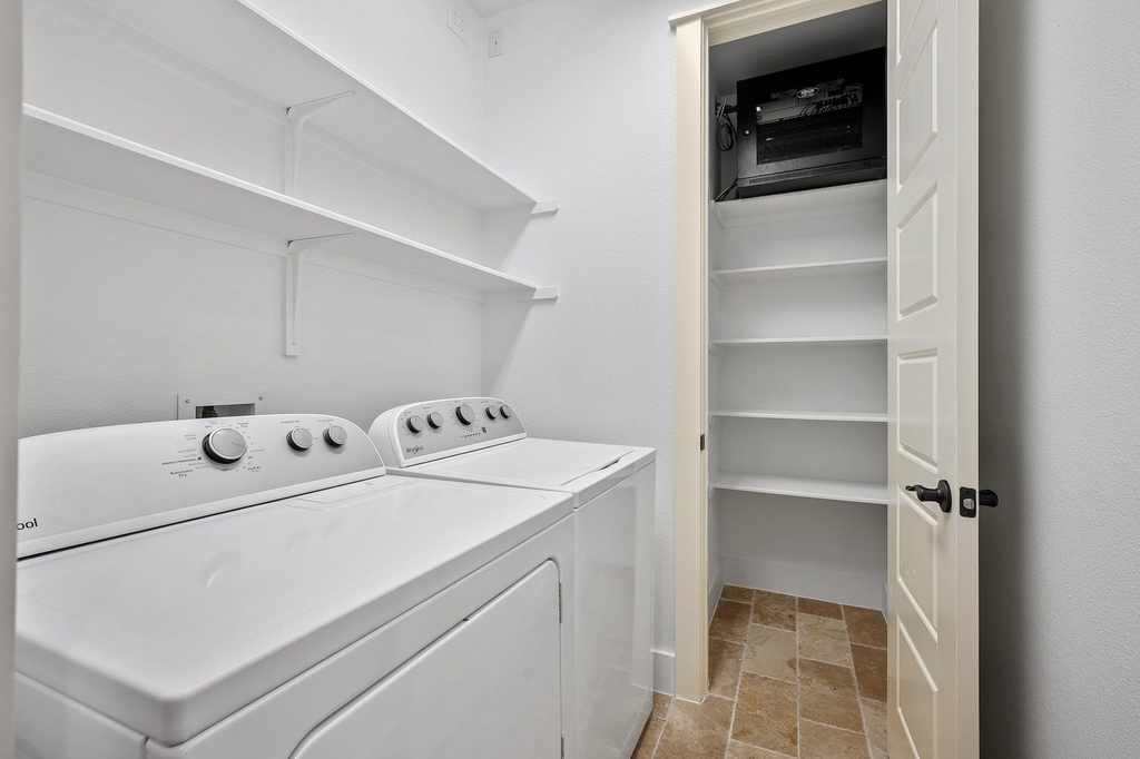 1704 Cedar Bend Dr - Photo 23