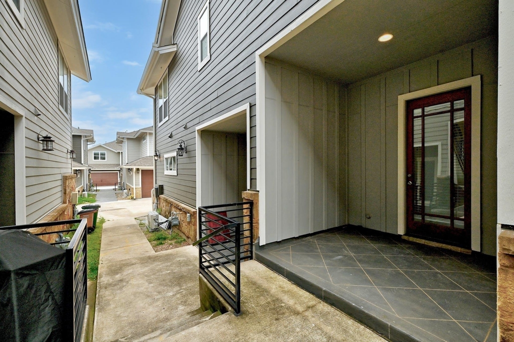1704 Cedar Bend Dr - Photo 27