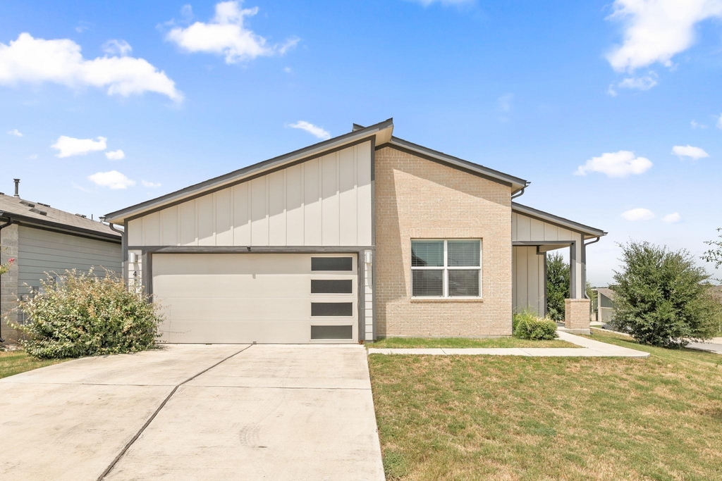 4712 Canongate Dr - Photo 0