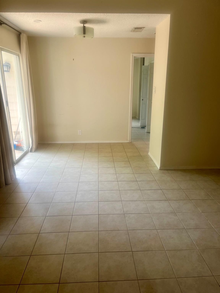 426 Sailmaster St - Photo 1