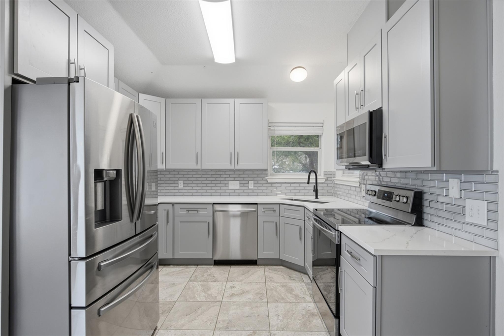 108 Songbird Ct - Photo 14