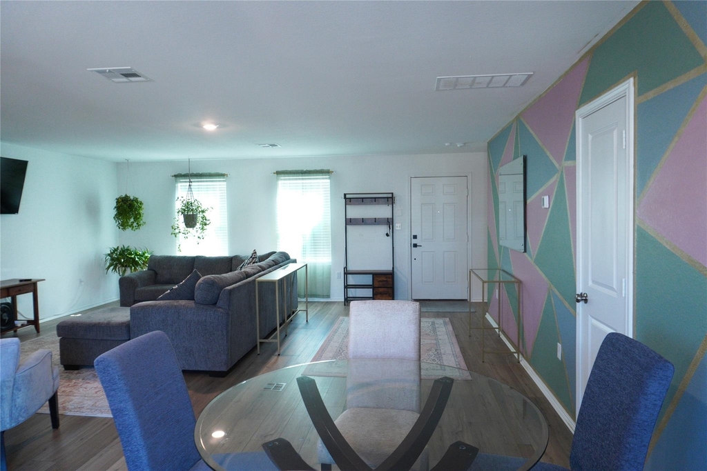 13804 Knights Branch Dr - Photo 4