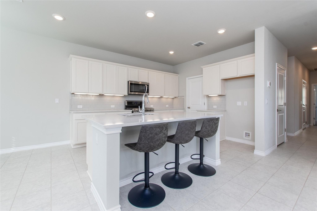 121 Lafitte Dr - Photo 9