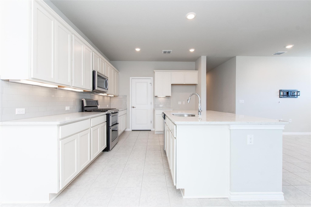 121 Lafitte Dr - Photo 10