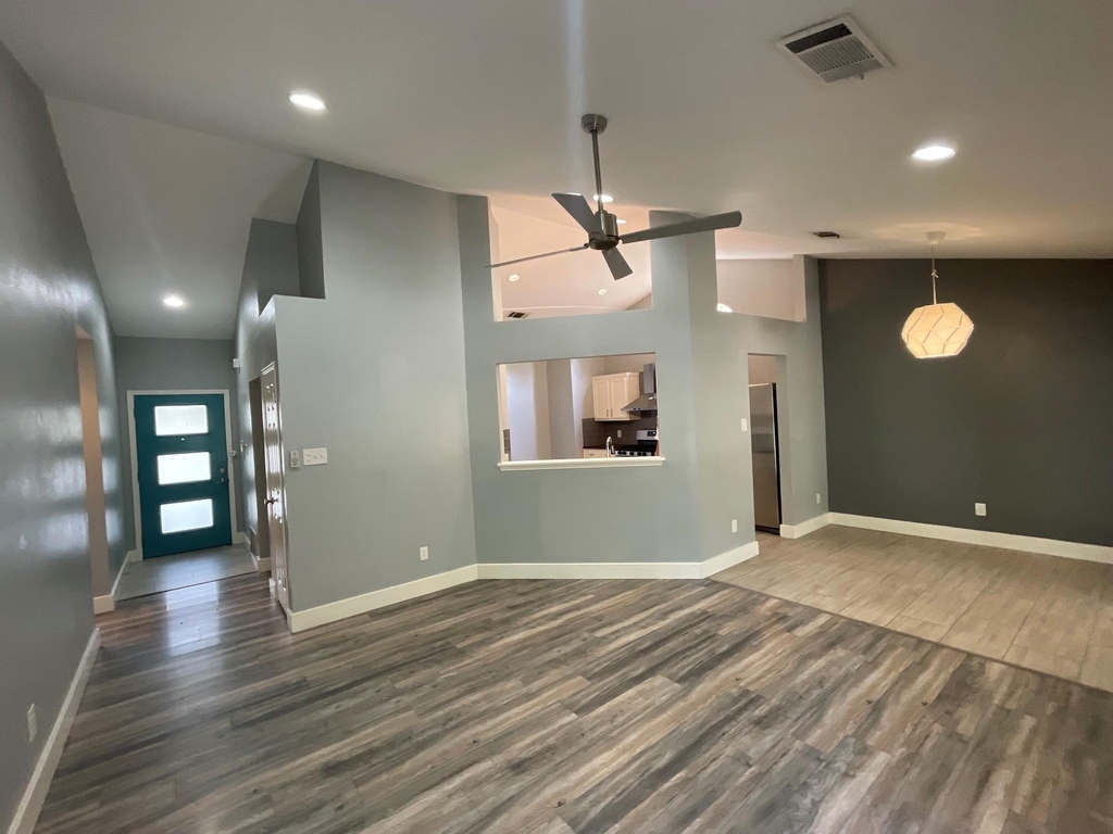 8900 Linton Dr - Photo 6