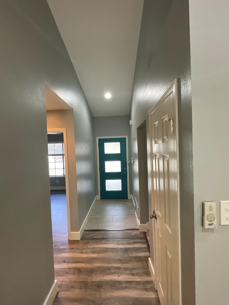 8900 Linton Dr - Photo 7