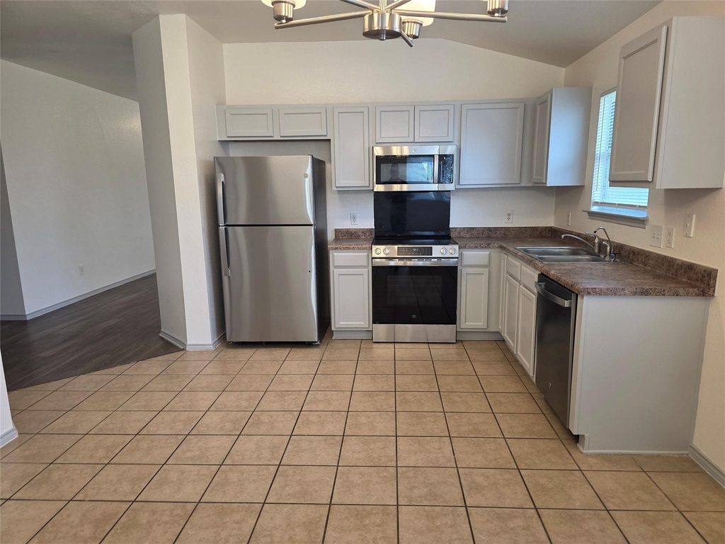 319 Riverwalk Dr - Photo 9