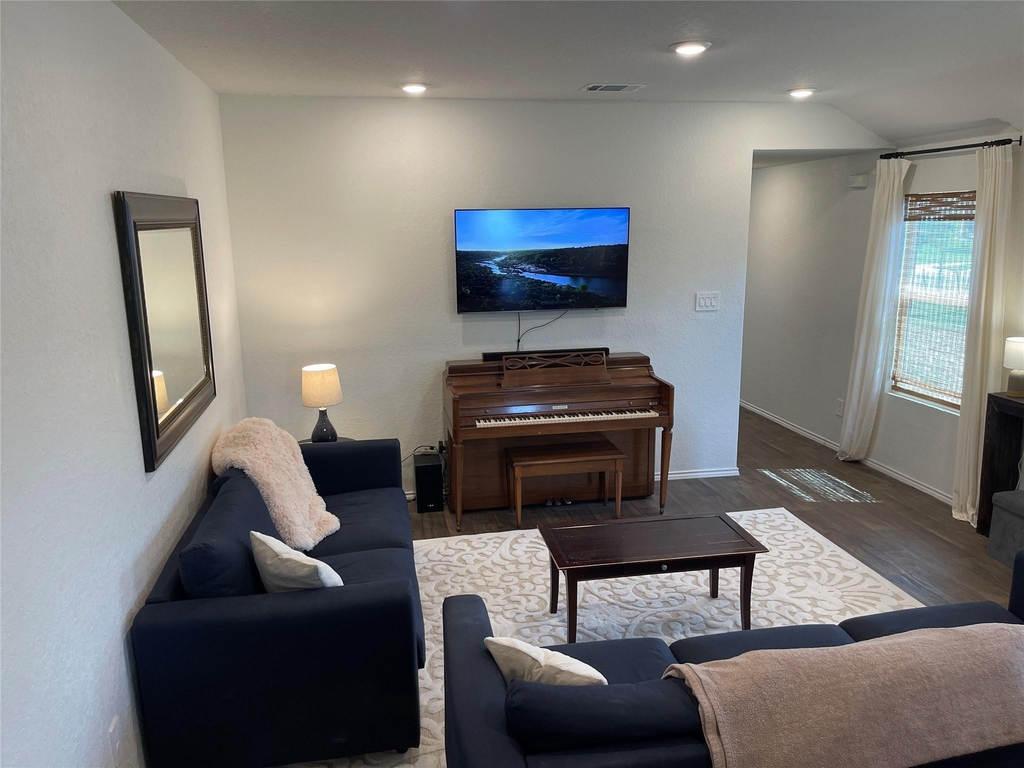 125 Calgary Ln - Photo 4