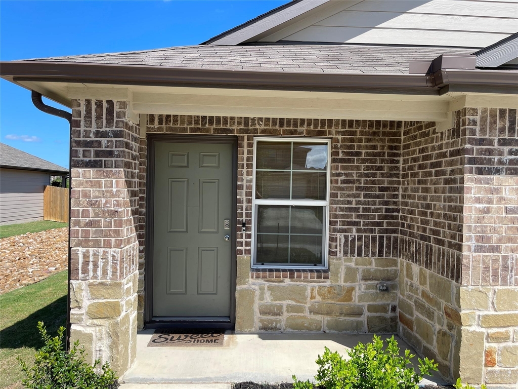 125 Calgary Ln - Photo 3