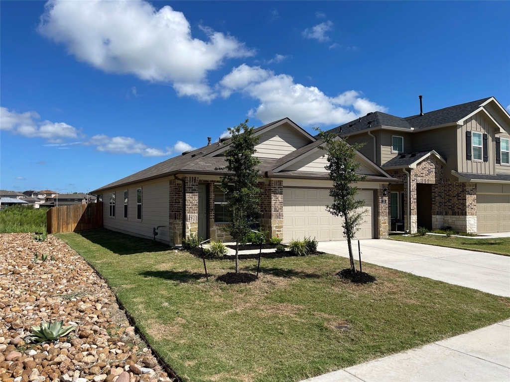 125 Calgary Ln - Photo 0