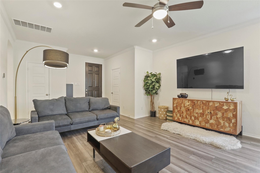 14500 Jackson Browning Ln - Photo 4