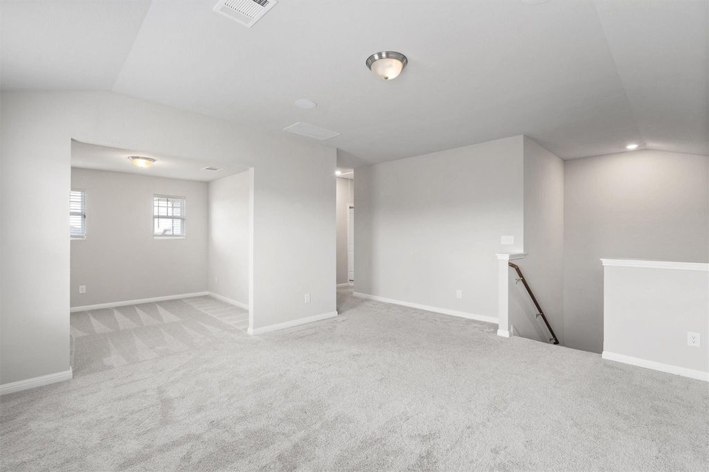 209 Golden Plains Pkwy - Photo 6