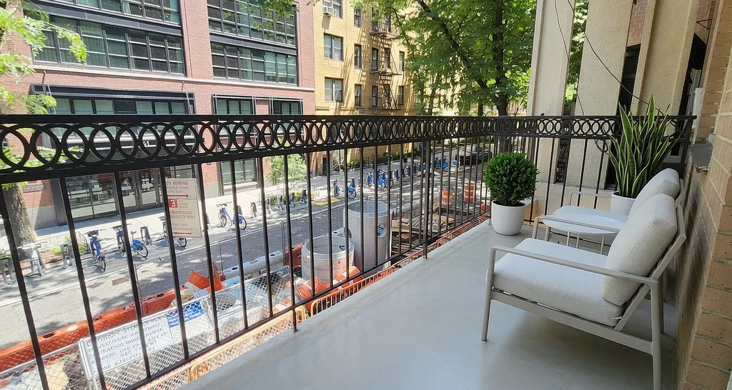 West 25th Street/ 8th ave - Photo 2