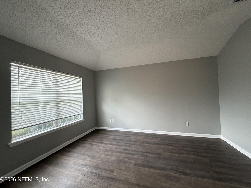 3041 Southhall Court - Photo 2