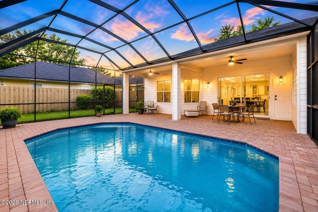 232 Judith Way - Photo 2