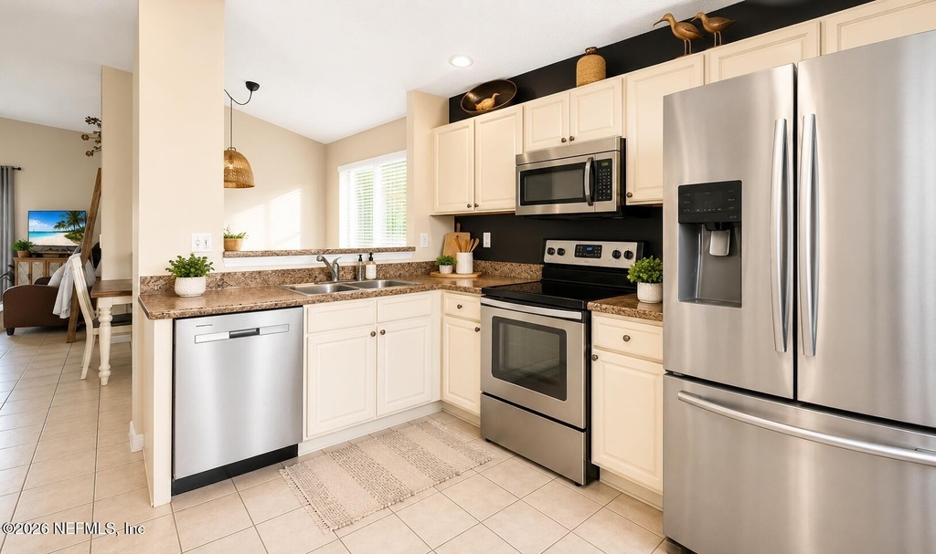 232 Judith Way - Photo 9