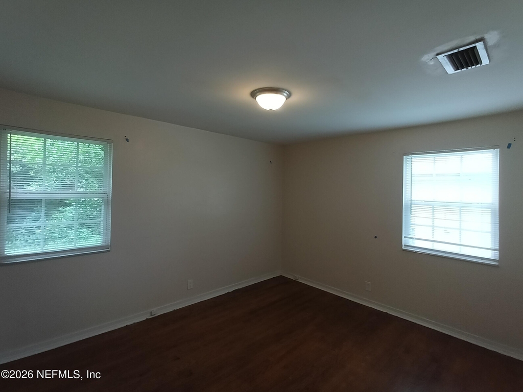 4919 Avent Drive - Photo 8