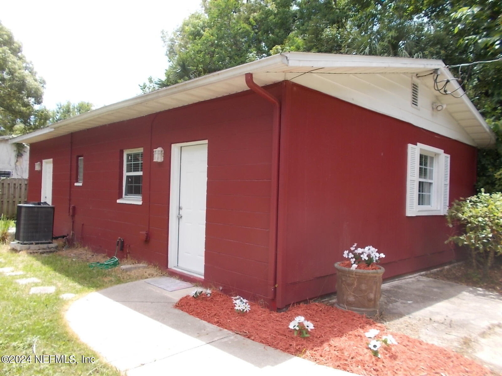 5730 Cruz Road - Photo 0